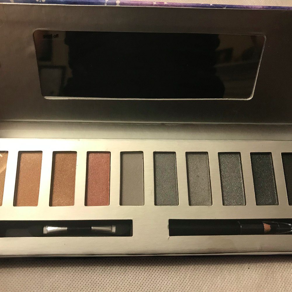 Smoky Eyeshadow Palette